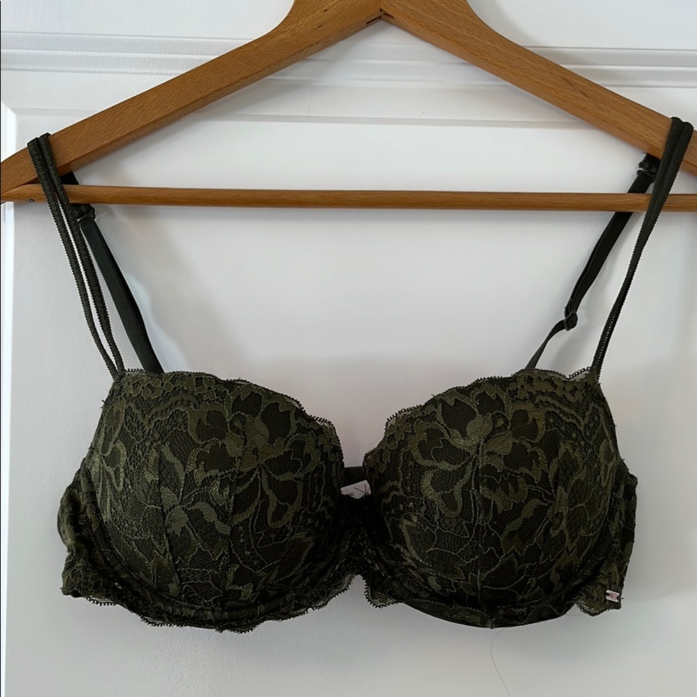 VICTORIA SECRET PINK Elegant Lace Underwire Bra - Olive Green
